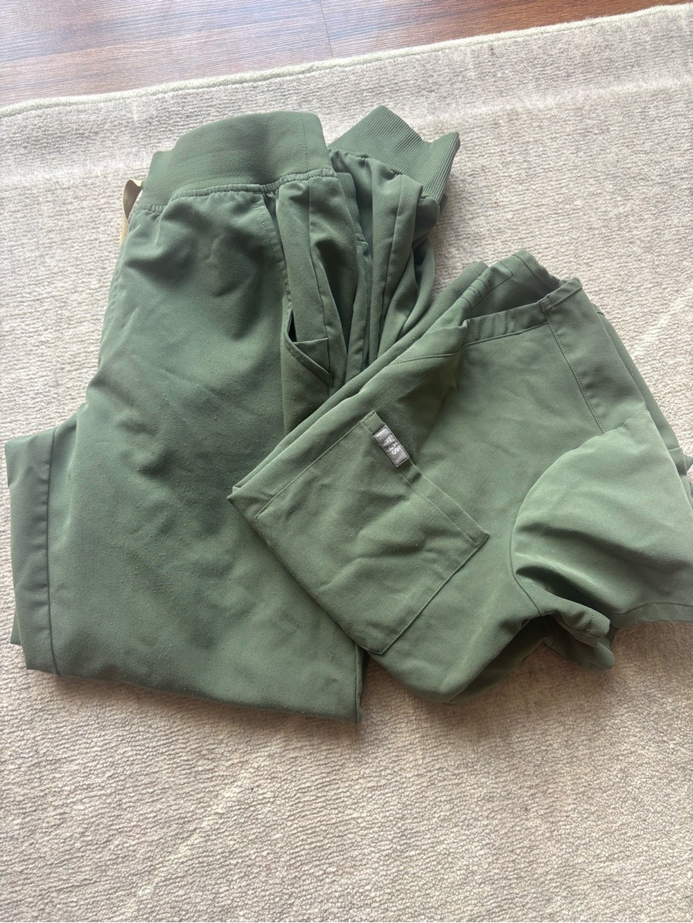 Figs Olive Green Jogger Scrubs - XS